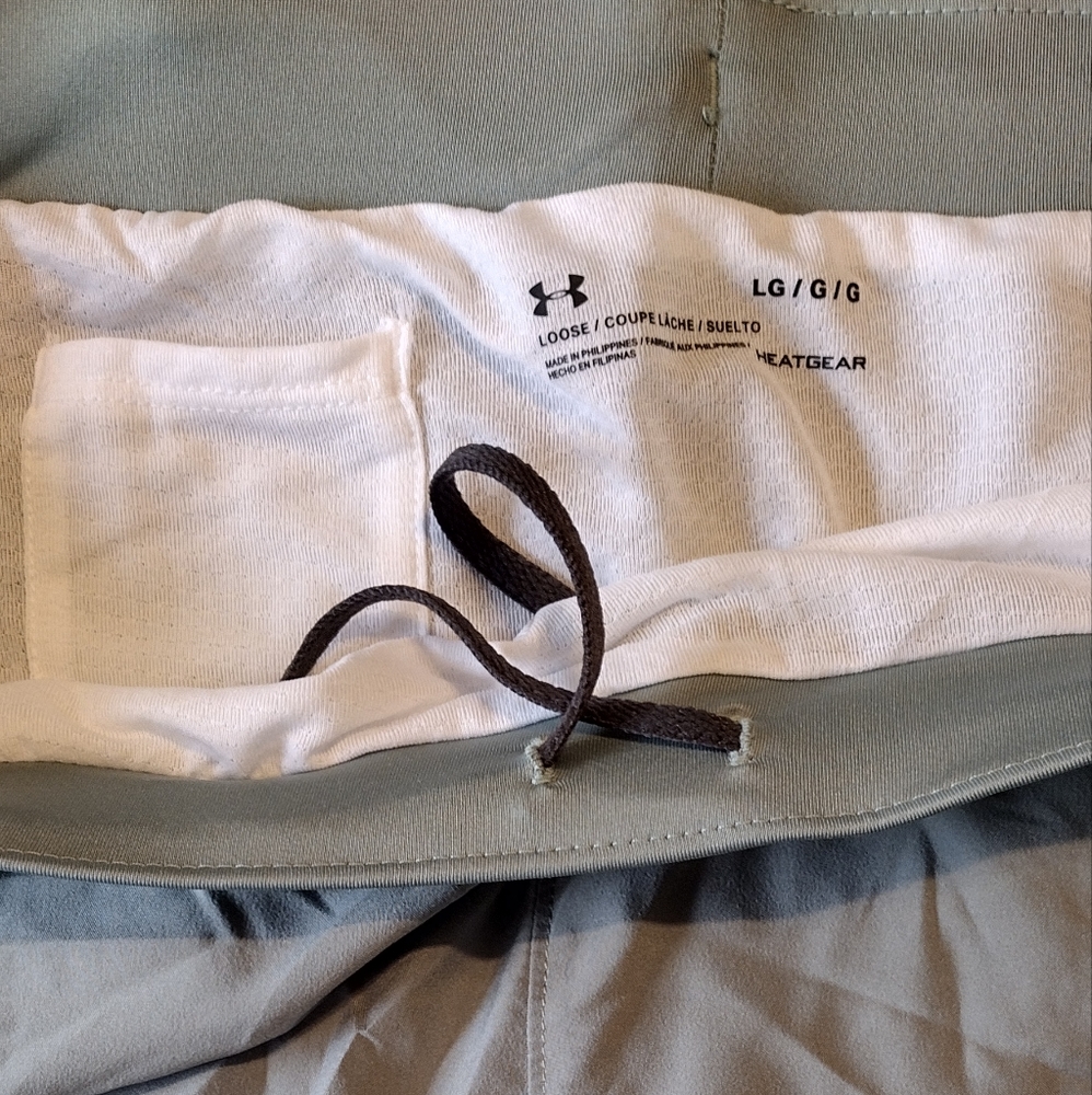 Under Armour Womens Heatgear Fitted Shorts